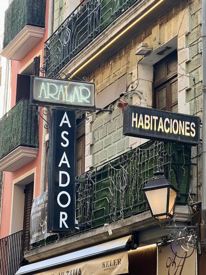 Hostal Restaurante Pamplona Exterior photo