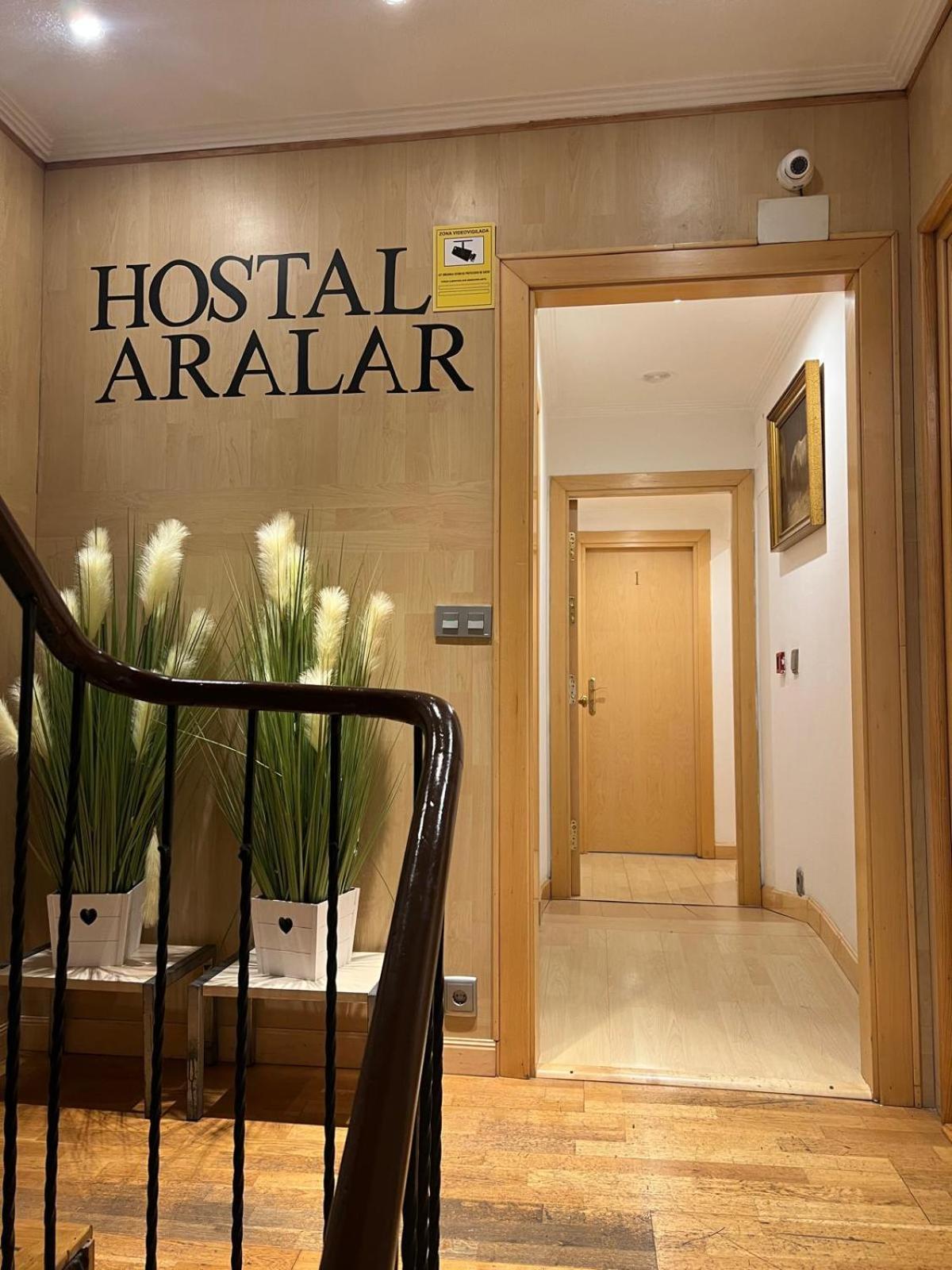 Hostal Restaurante Pamplona Exterior photo